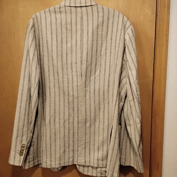 NWT Cremieux Beige Striped Linen/Cotton Blazer L or XL Firm Price - Picture 5 of 5